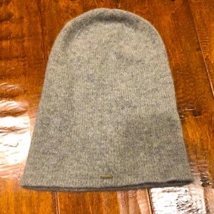 NWOT Cashmere Henri Bendel Beanie (Authentic)